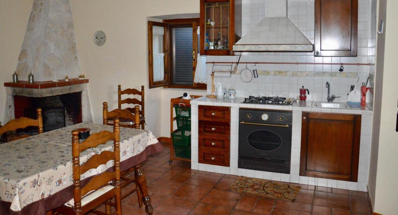 Appartamento Tra Collina E Mare Terracine Extérieur photo